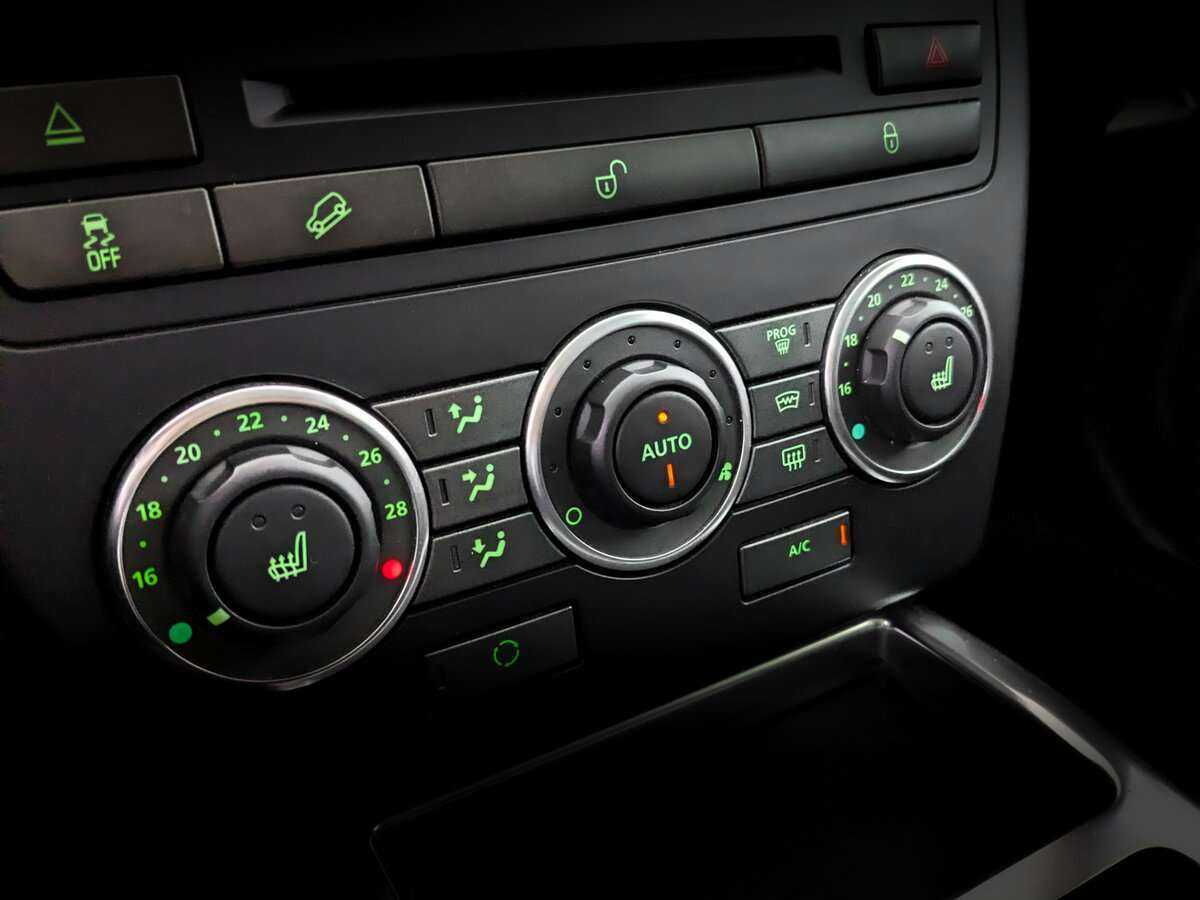 Б/У Лэнд Ровер Фрилендер 2014 года. Фото: #20