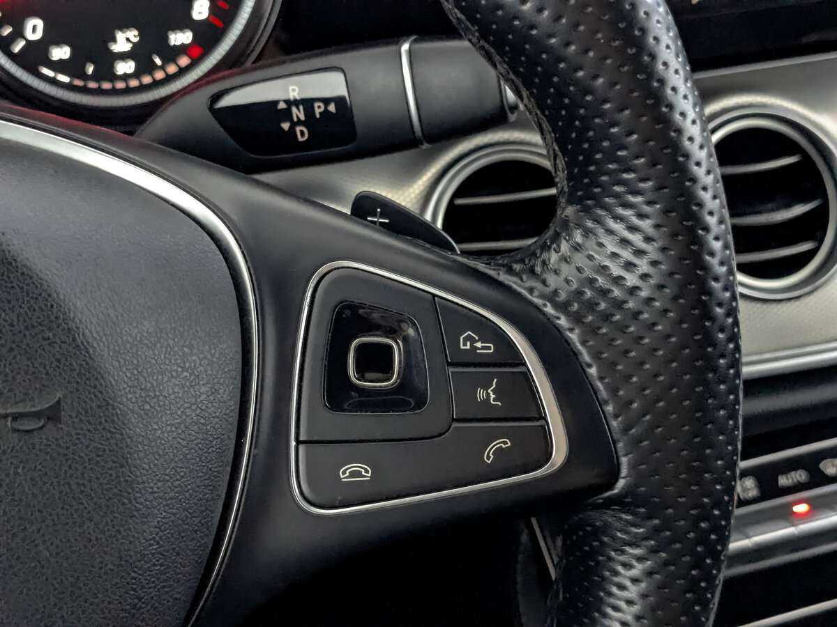 Б/У Мерседес-Бенц Е-Класс 2018 года. Фото: #24