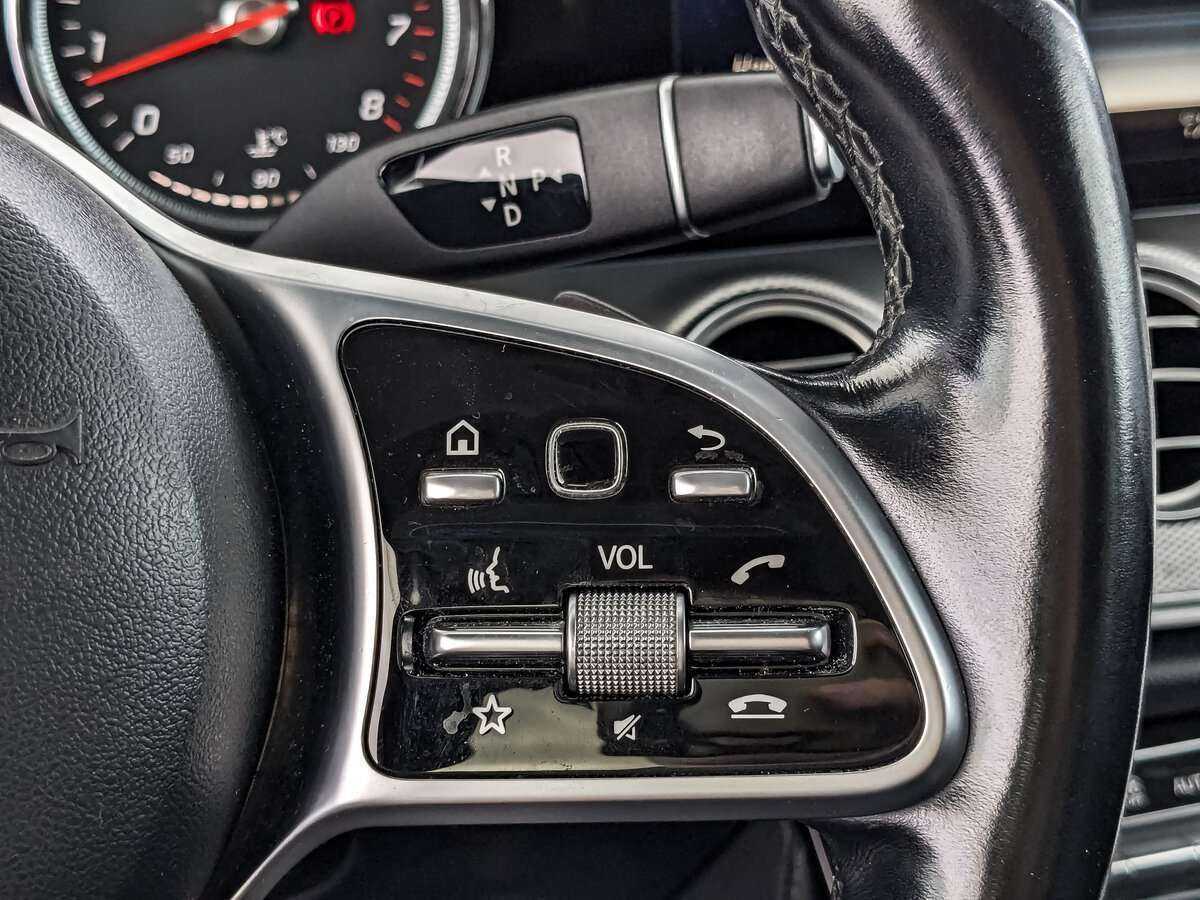 Б/У Мерседес-Бенц Е-Класс 2018 года. Фото: #24