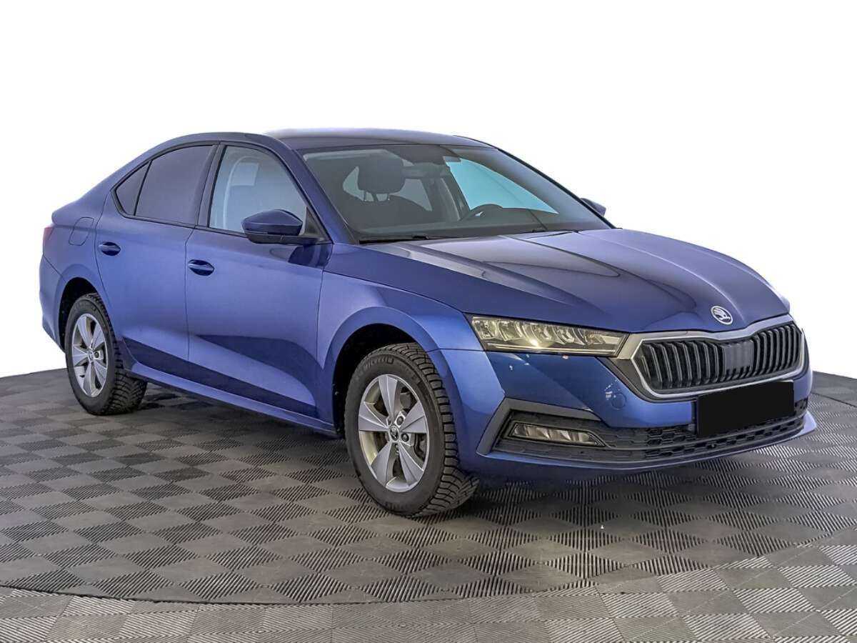 Б/У Шкода Октавия 2021 года. Фото: #2