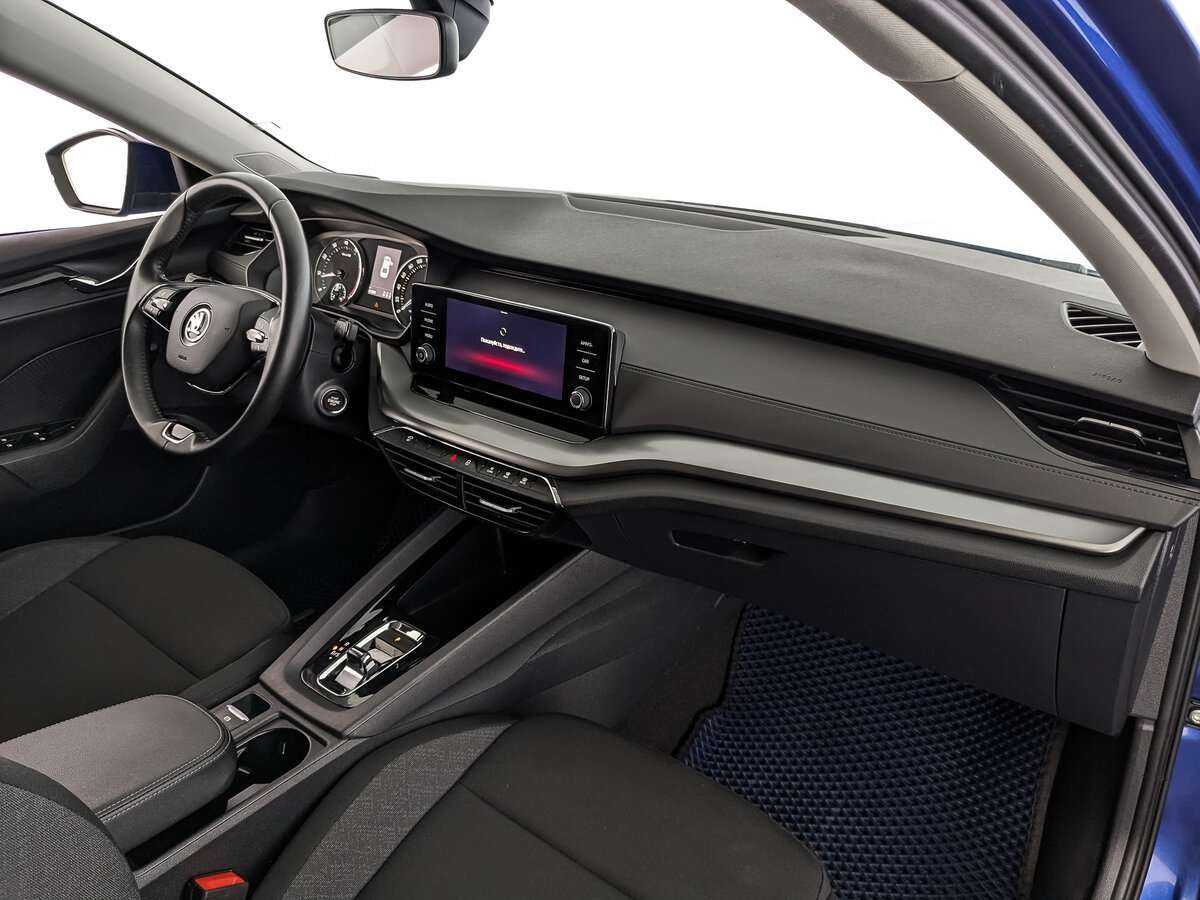 Б/У Шкода Октавия 2021 года. Фото: #8