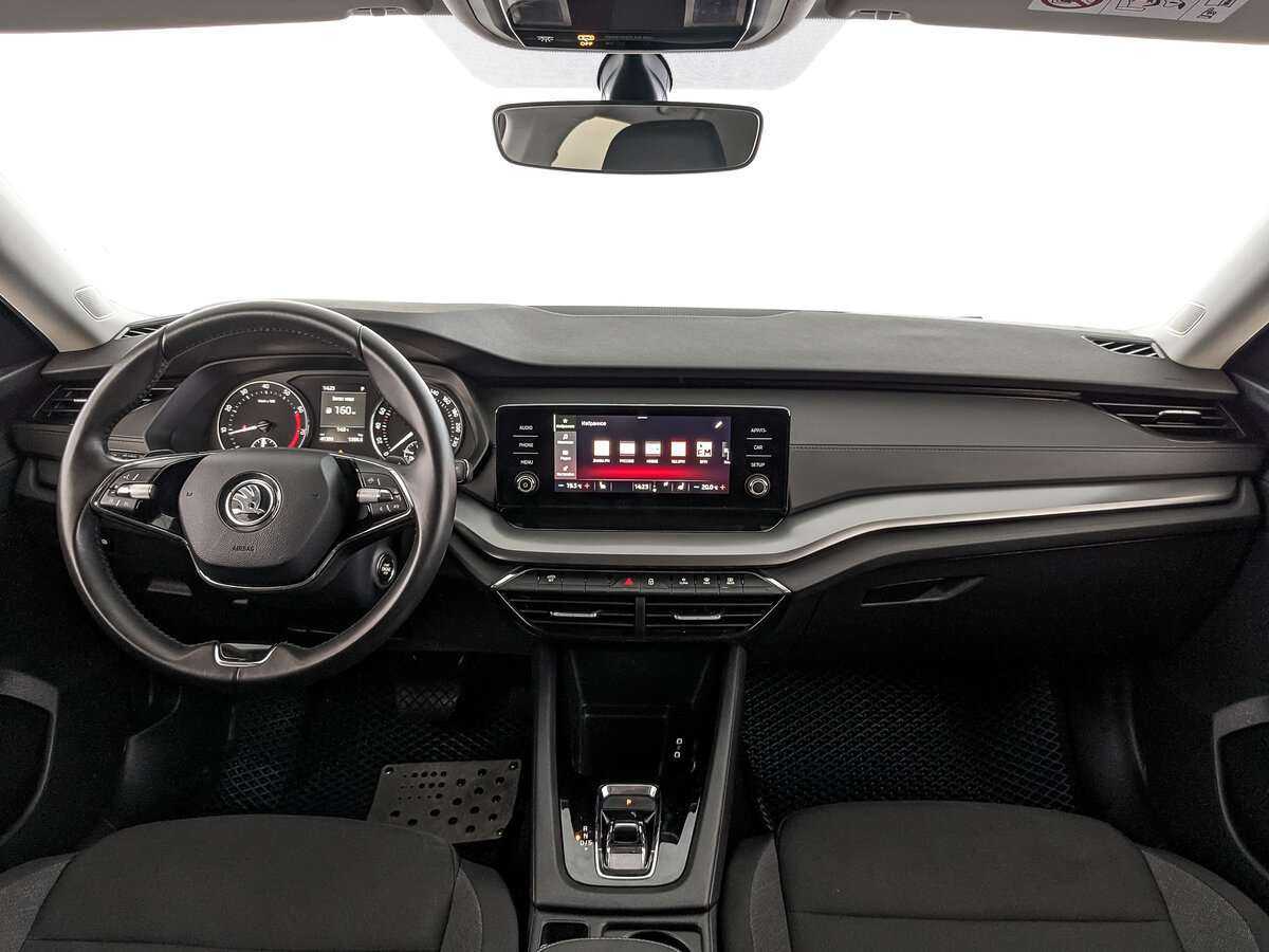 Б/У Шкода Октавия 2021 года. Фото: #9