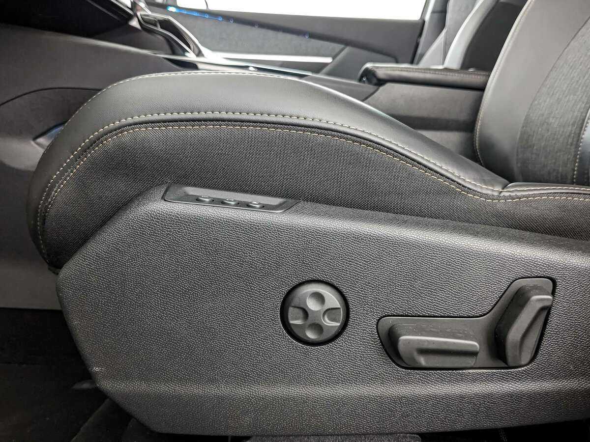 Б/У Пежо 3008 2018 года. Фото: #19