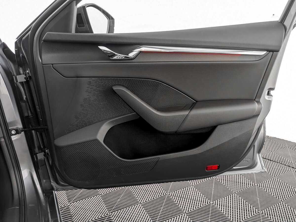 Б/У Шкода Октавия 2021 года. Фото: #22