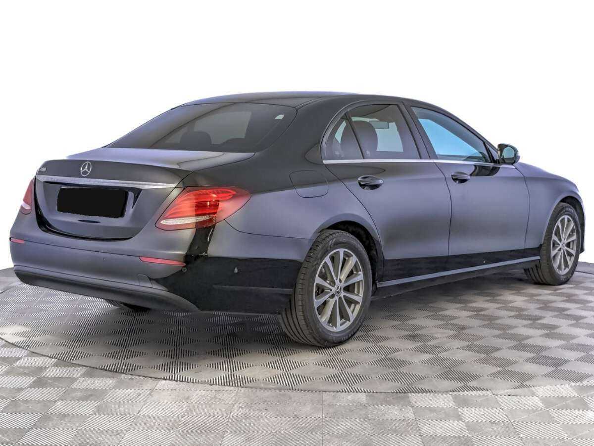 Б/У Мерседес-Бенц Е-Класс 2018 года. Фото: #4