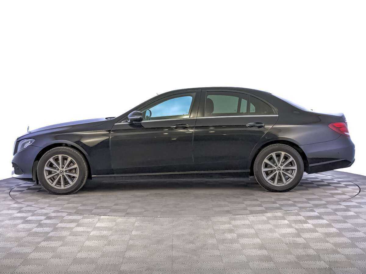 Б/У Мерседес-Бенц Е-Класс 2018 года. Фото: #7