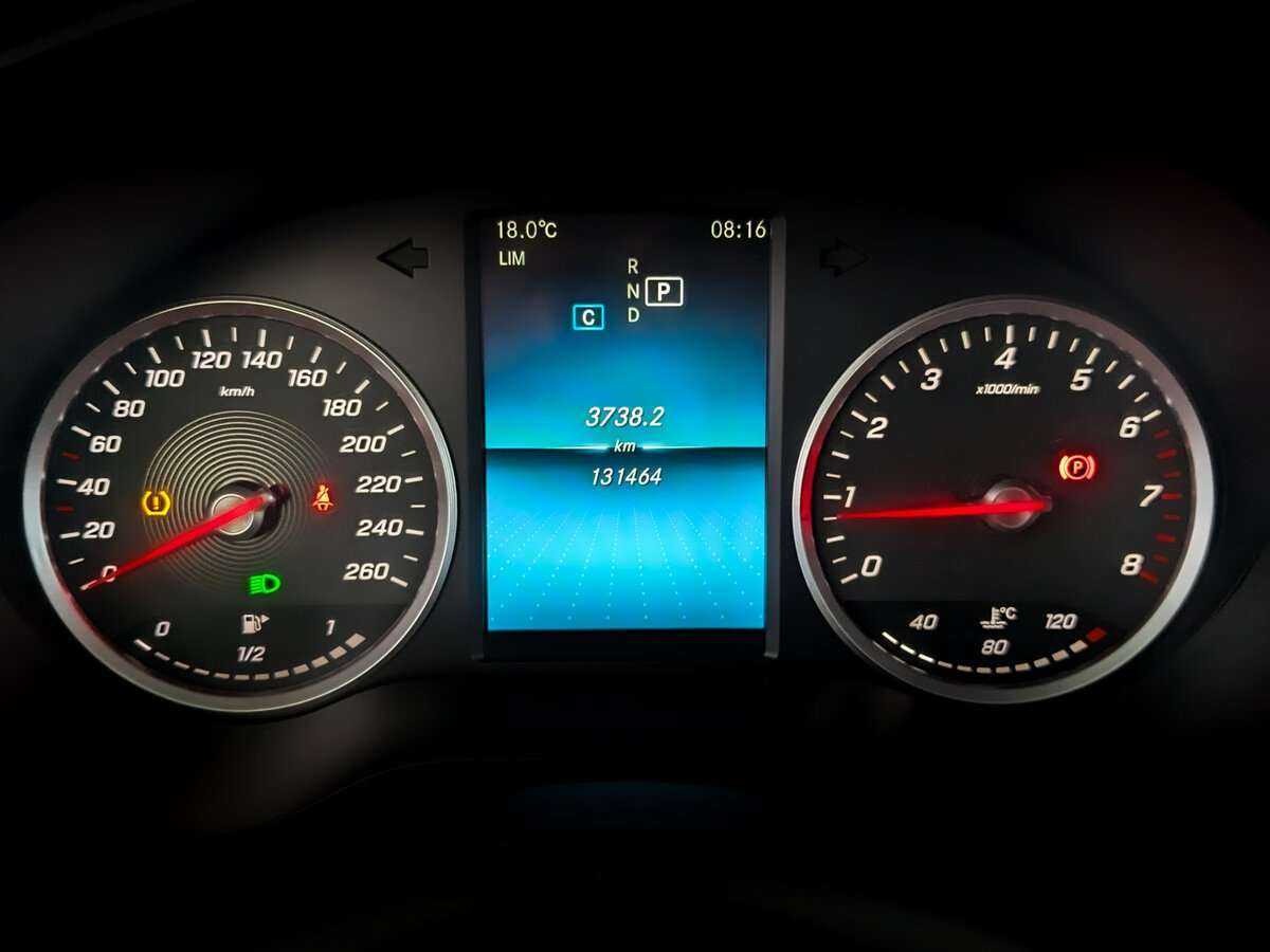 Б/У Мерседес-Бенц Ц-Класс 2019 года. Фото: #10