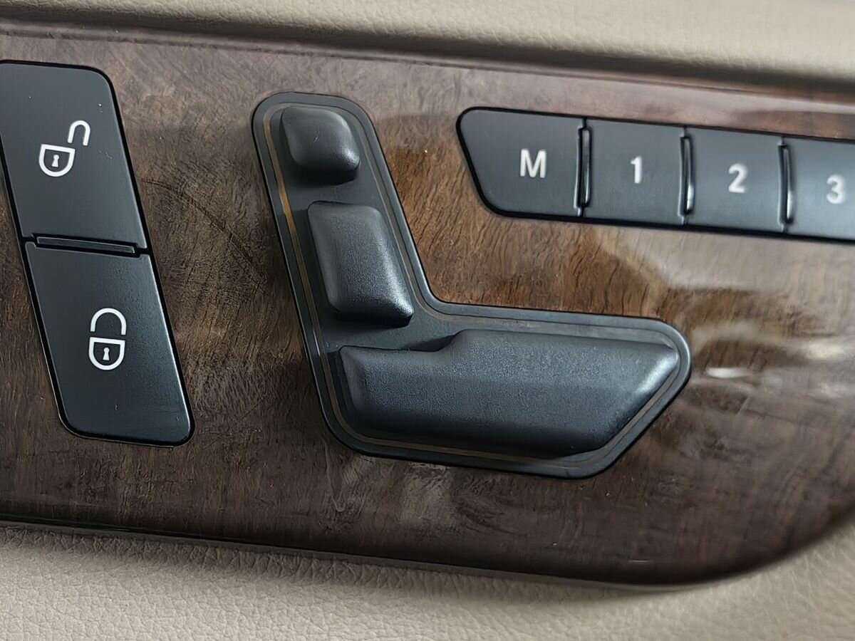 Б/У Мерседес-Бенц М-Класс 2014 года. Фото: #17