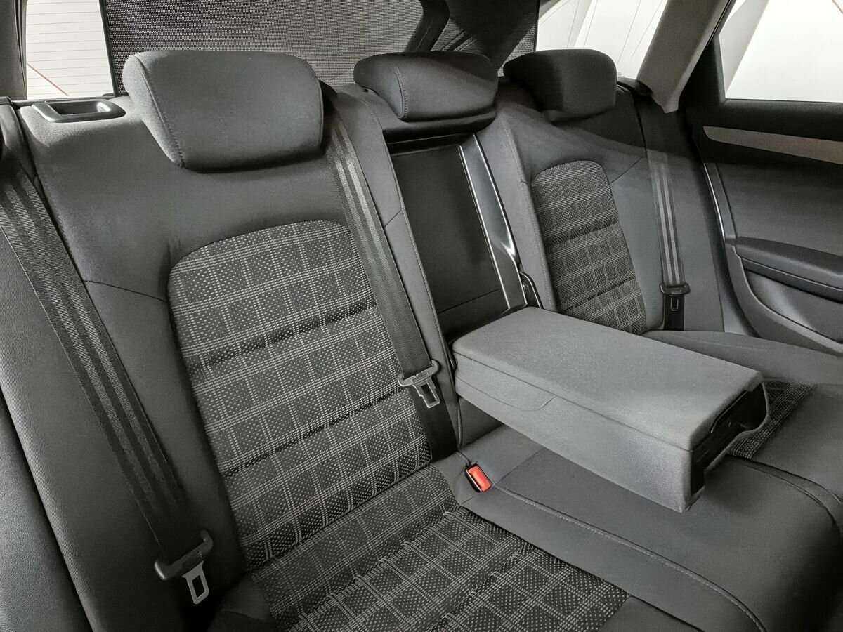 Б/У Ауди А4 2012 года. Фото: #12