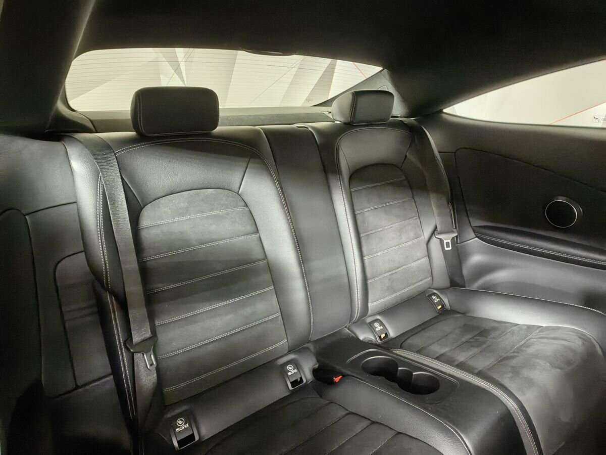 Б/У Мерседес-Бенц Ц-Класс 2016 года. Фото: #12