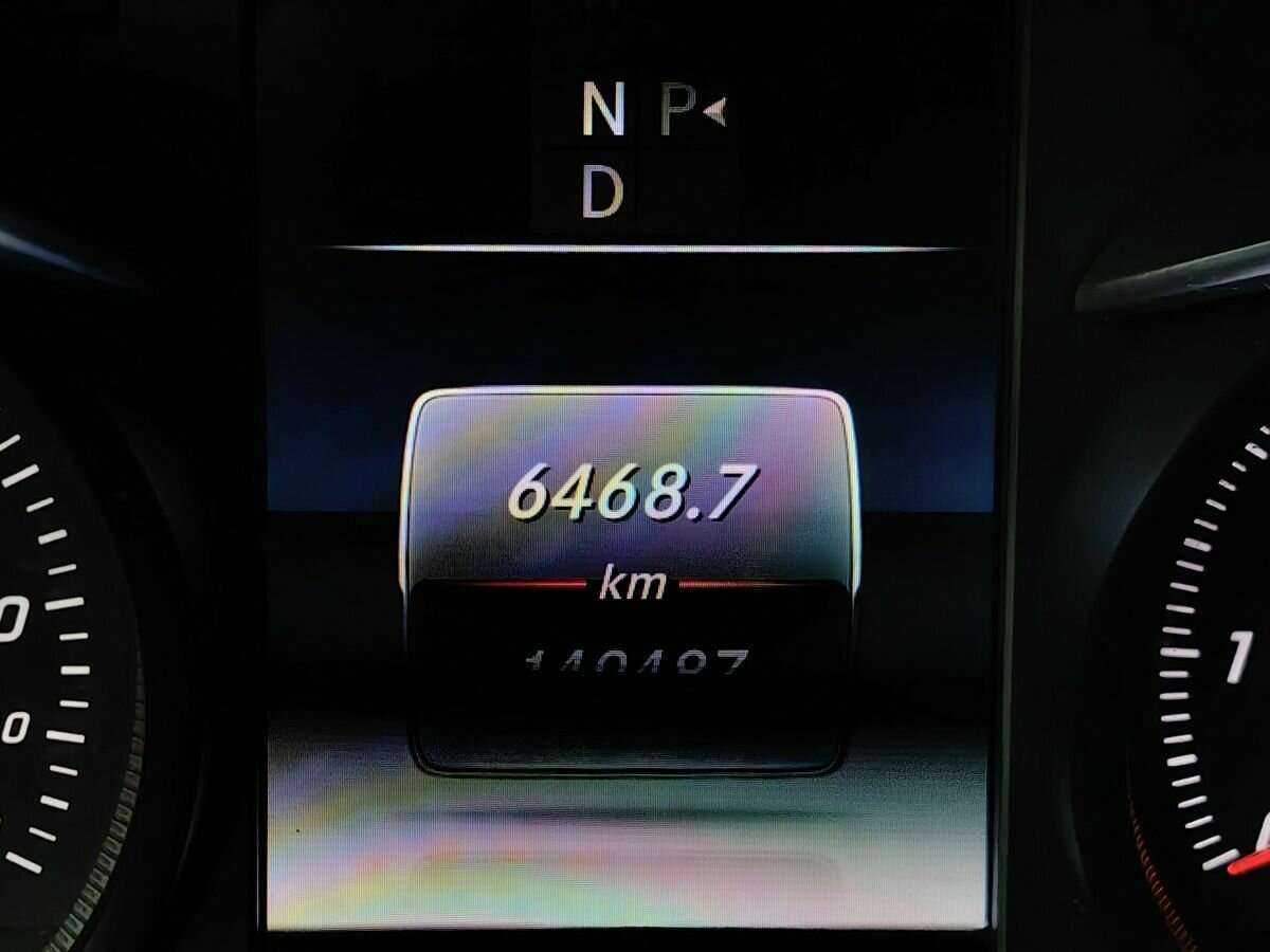 Б/У Мерседес-Бенц Ц-Класс 2016 года. Фото: #15