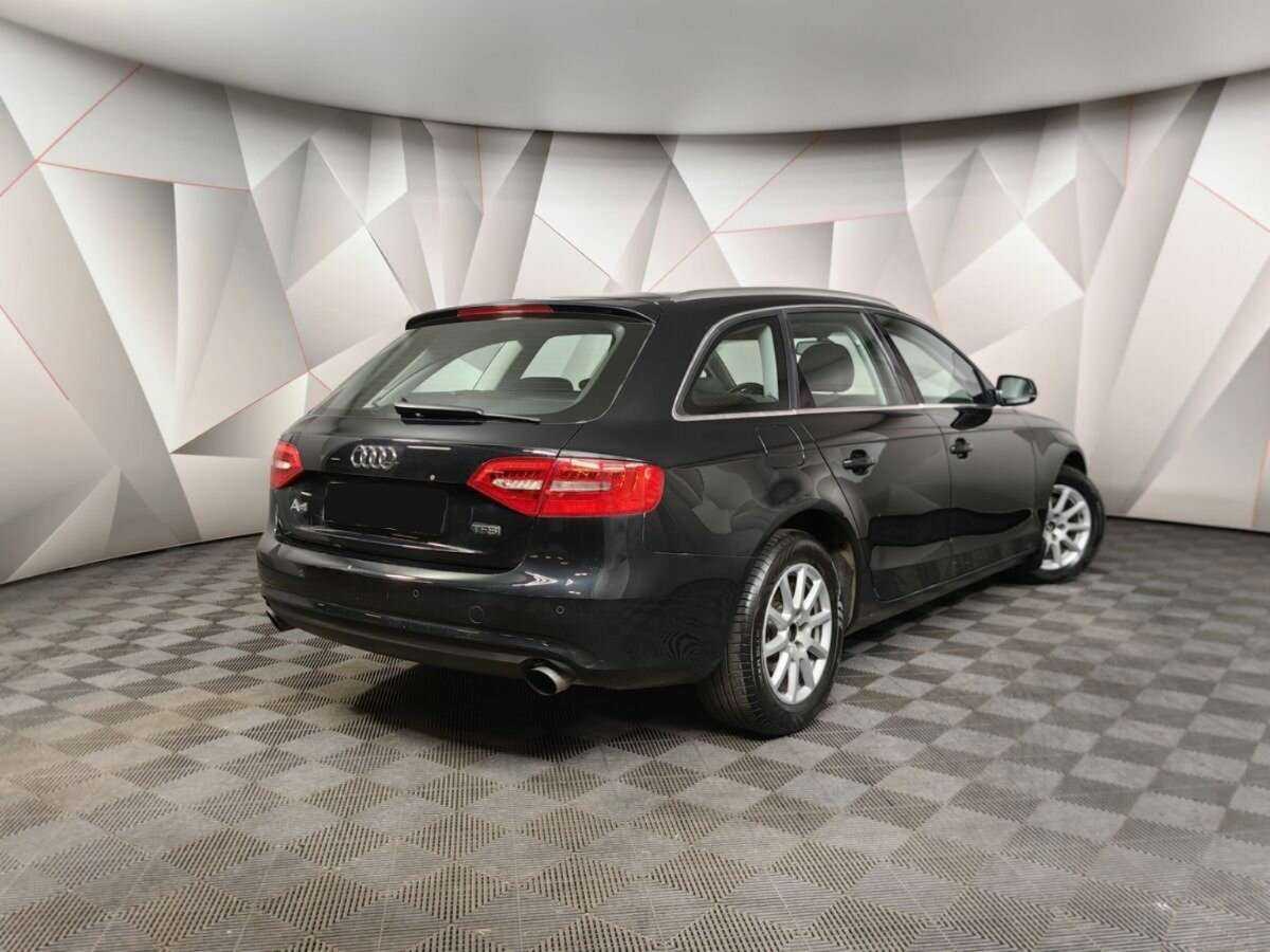 Б/У Ауди А4 2012 года. Фото: #1