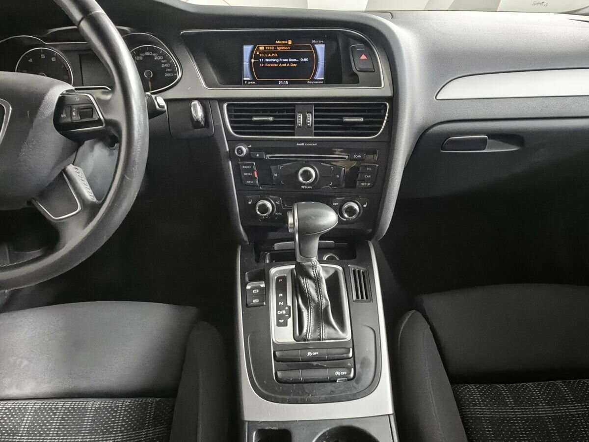 Б/У Ауди А4 2012 года. Фото: #10