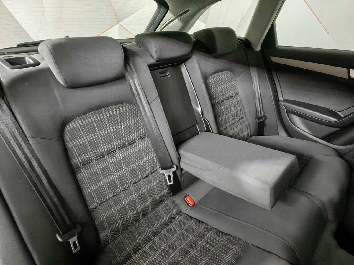 Б/У Ауди А4 2012 года. Фото: #12