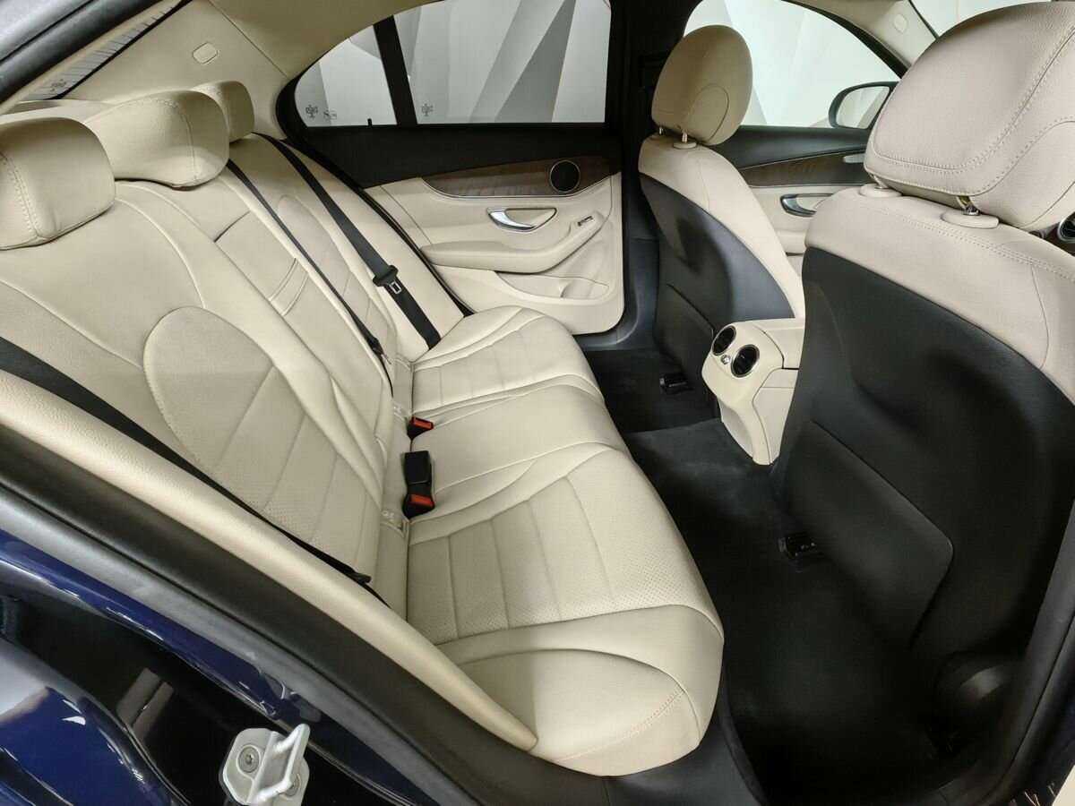 Б/У Мерседес-Бенц Ц-Класс 2015 года. Фото: #11