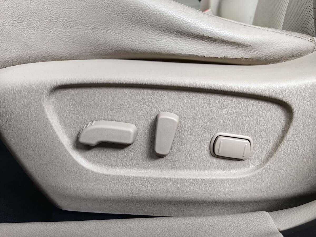 Б/У Ниссан Икс-Трейл 2017 года. Фото: #16