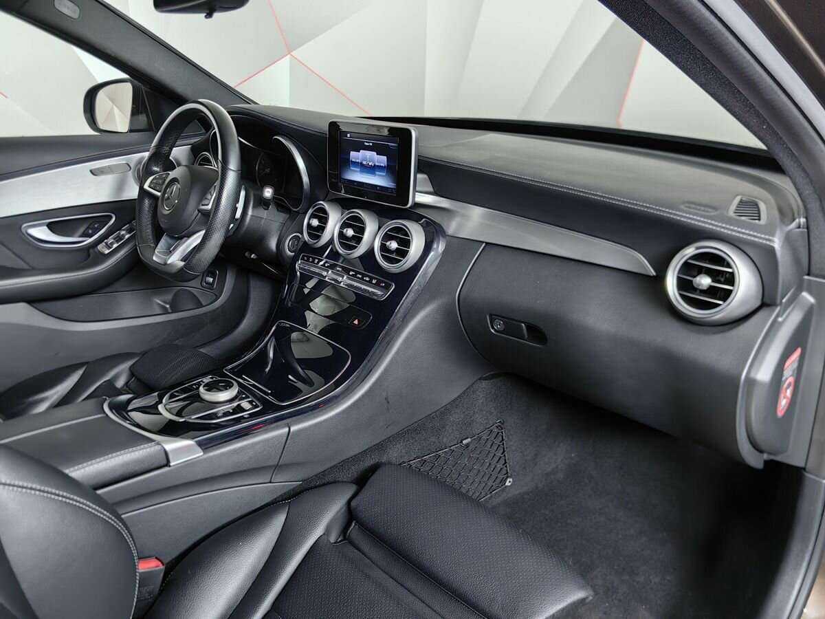 Б/У Мерседес-Бенц Ц-Класс 2014 года. Фото: #8