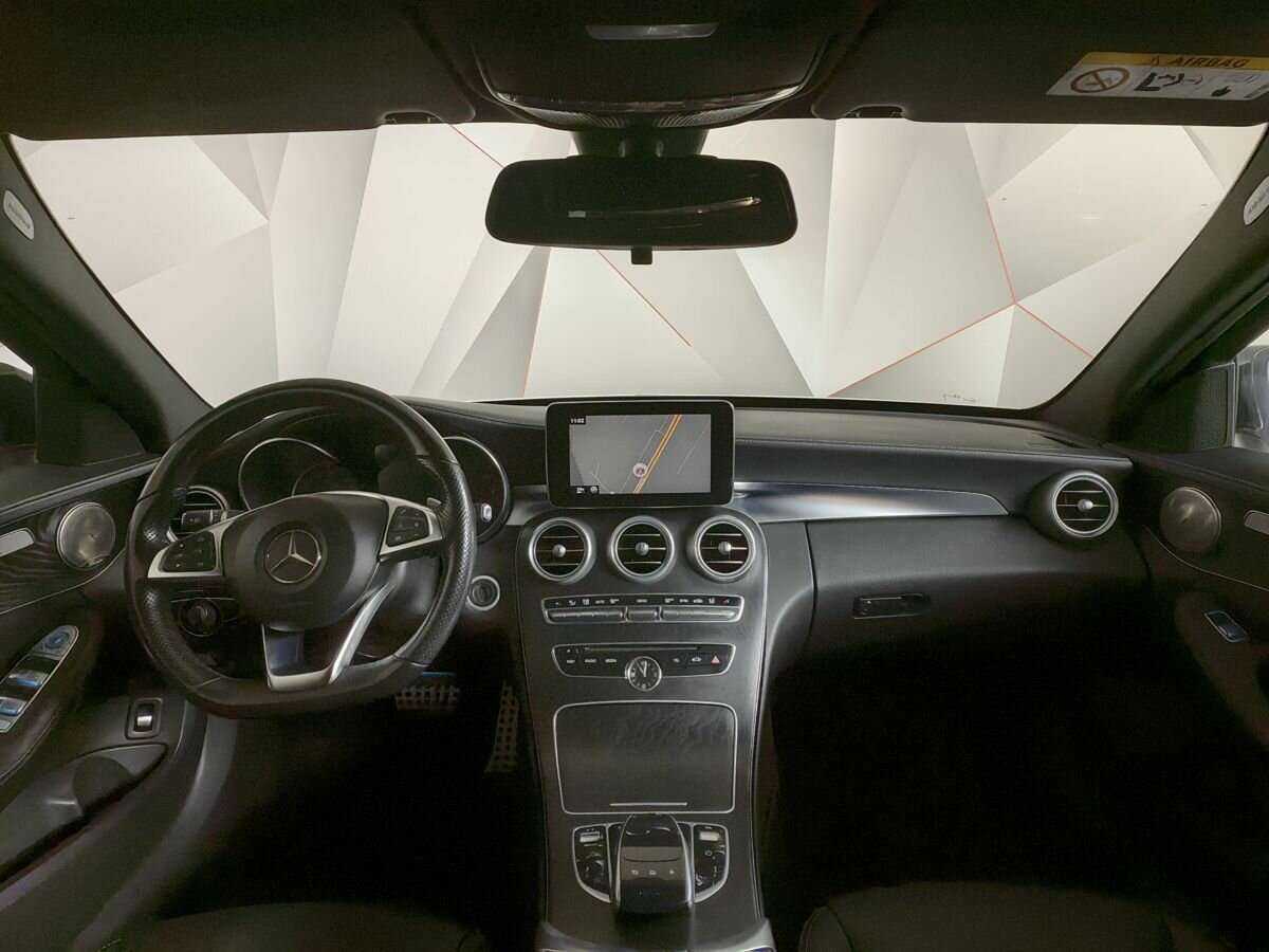 Б/У Мерседес-Бенц Ц-Класс 2015 года. Фото: #9