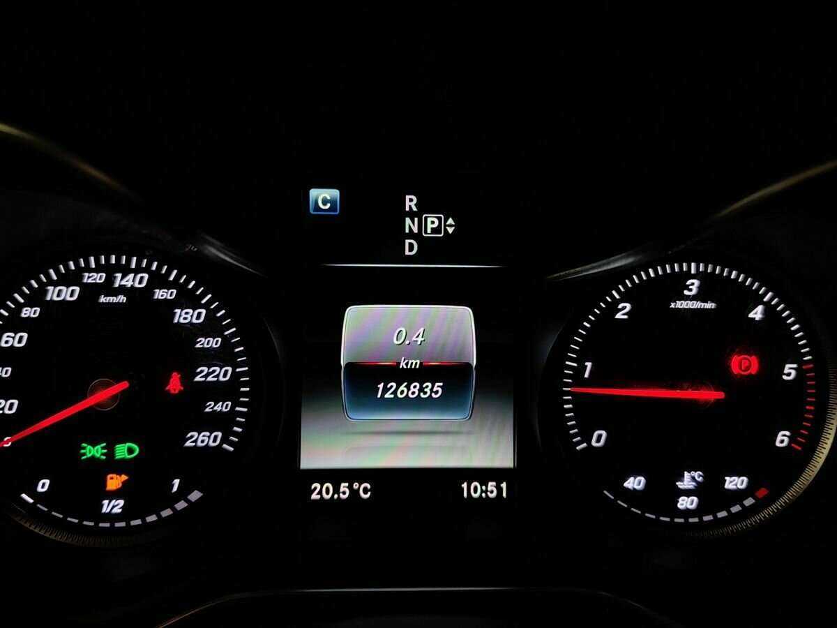 Б/У Мерседес-Бенц Ц-Класс 2015 года. Фото: #16