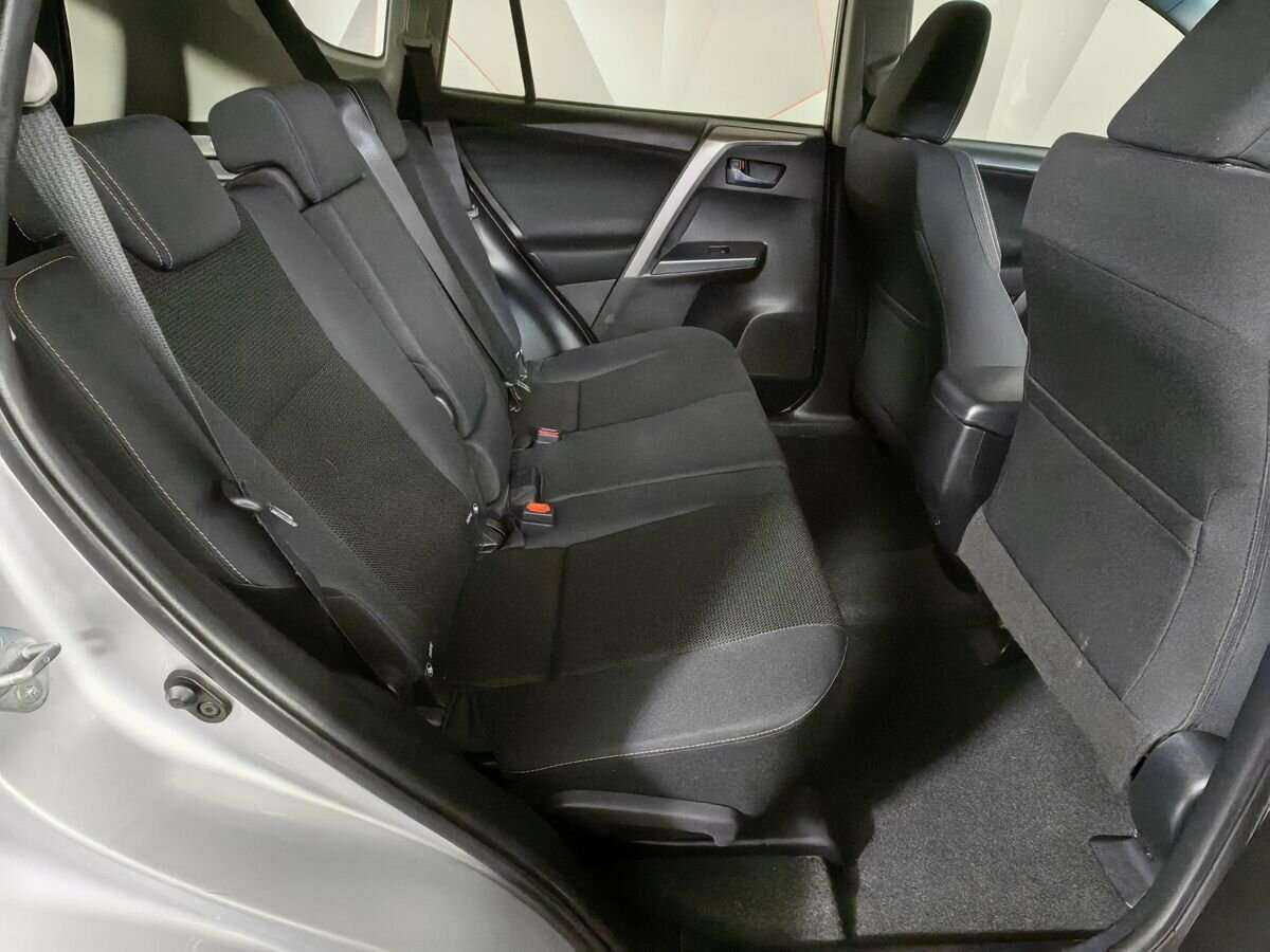 Б/У Тойота Рав4 2016 года. Фото: #10