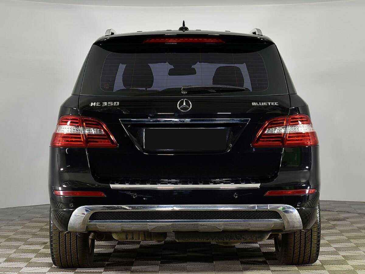 Б/У Мерседес-Бенц М-Класс 2013 года. Фото: #3