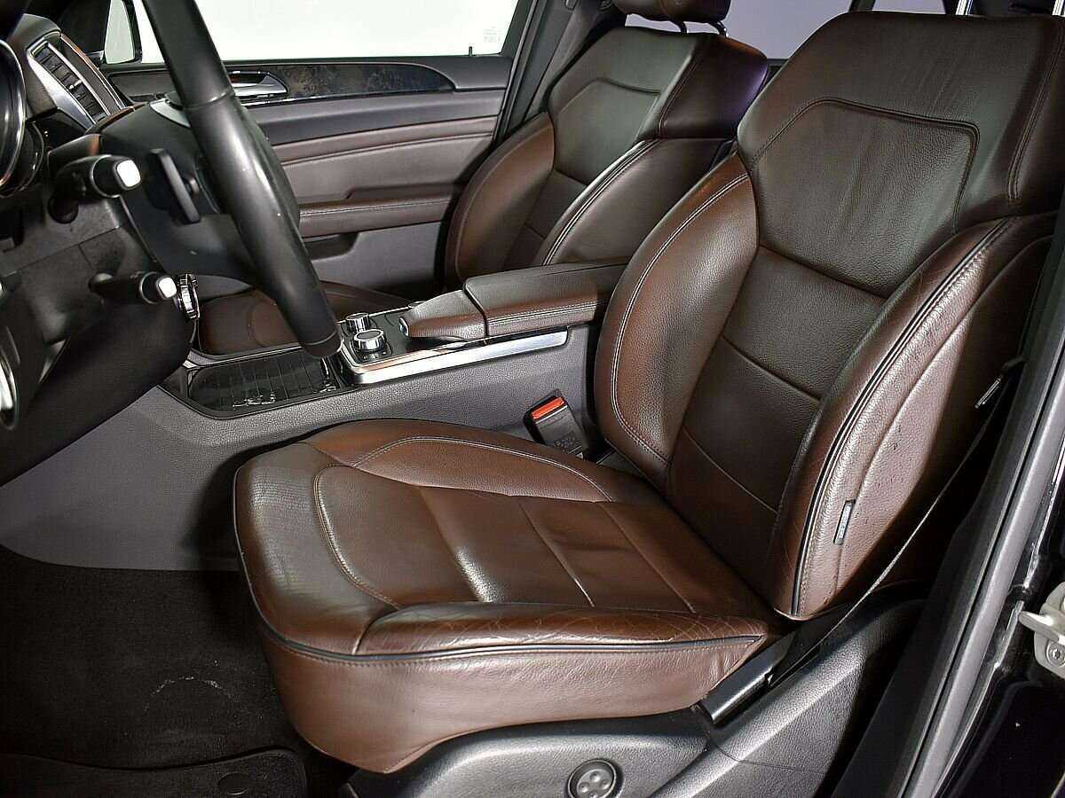 Б/У Мерседес-Бенц М-Класс 2013 года. Фото: #9