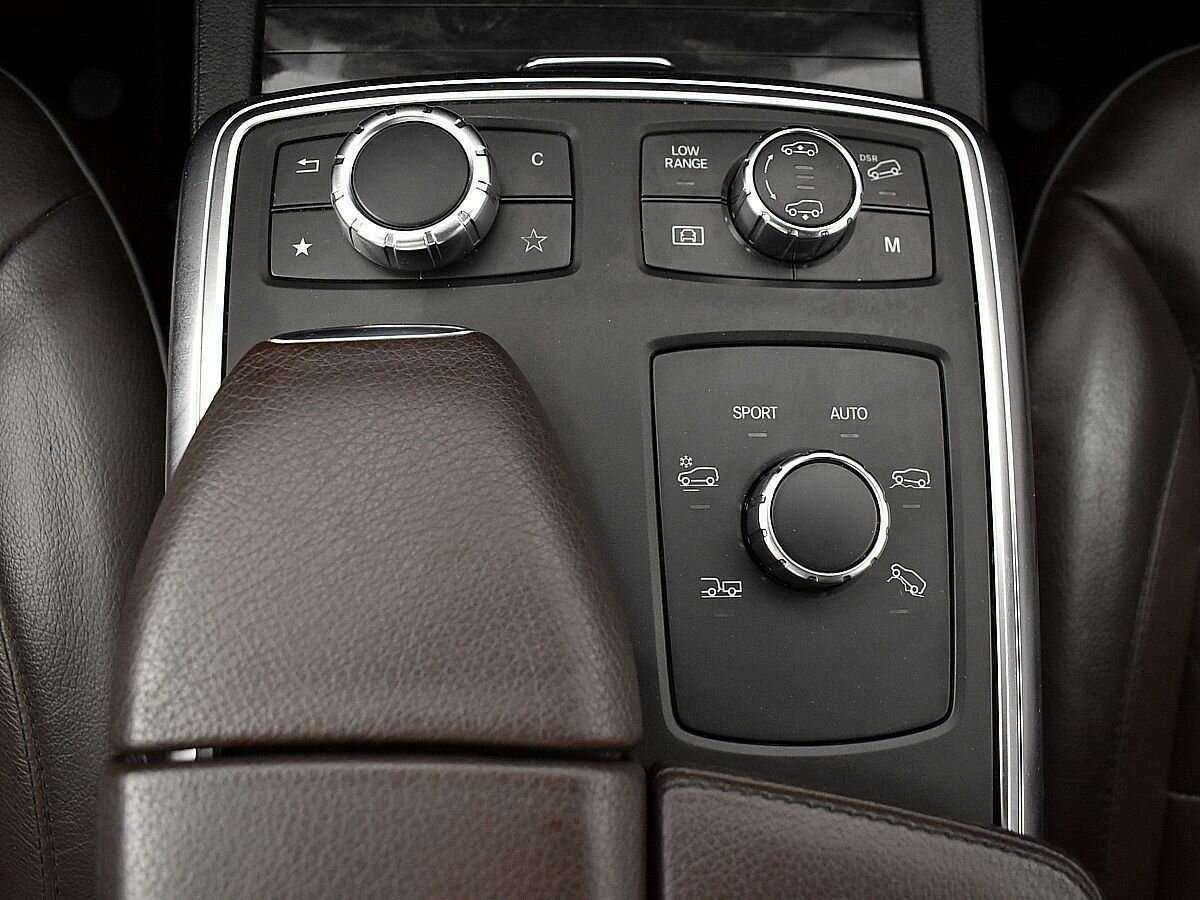 Б/У Мерседес-Бенц М-Класс 2013 года. Фото: #17