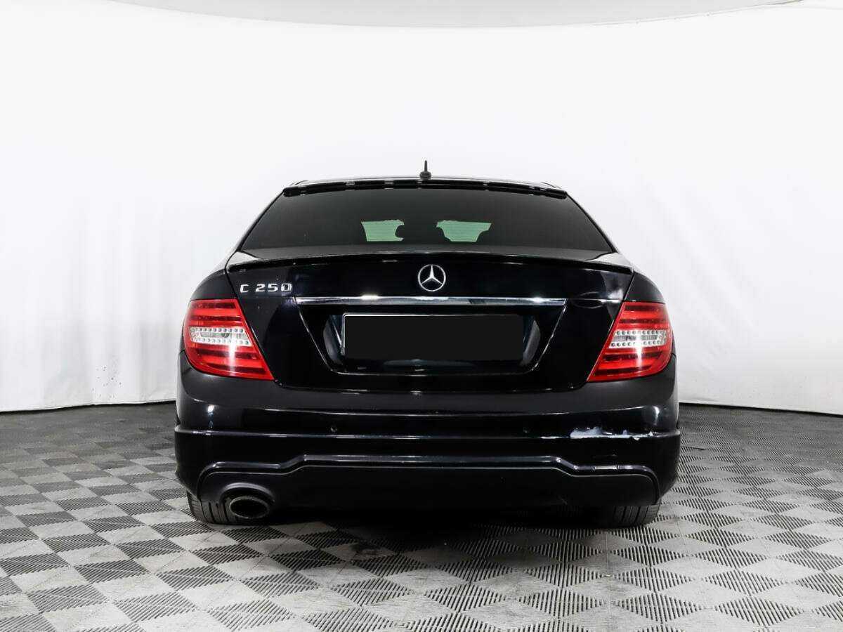 Б/У Мерседес-Бенц Ц-Класс 2012 года. Фото: #5