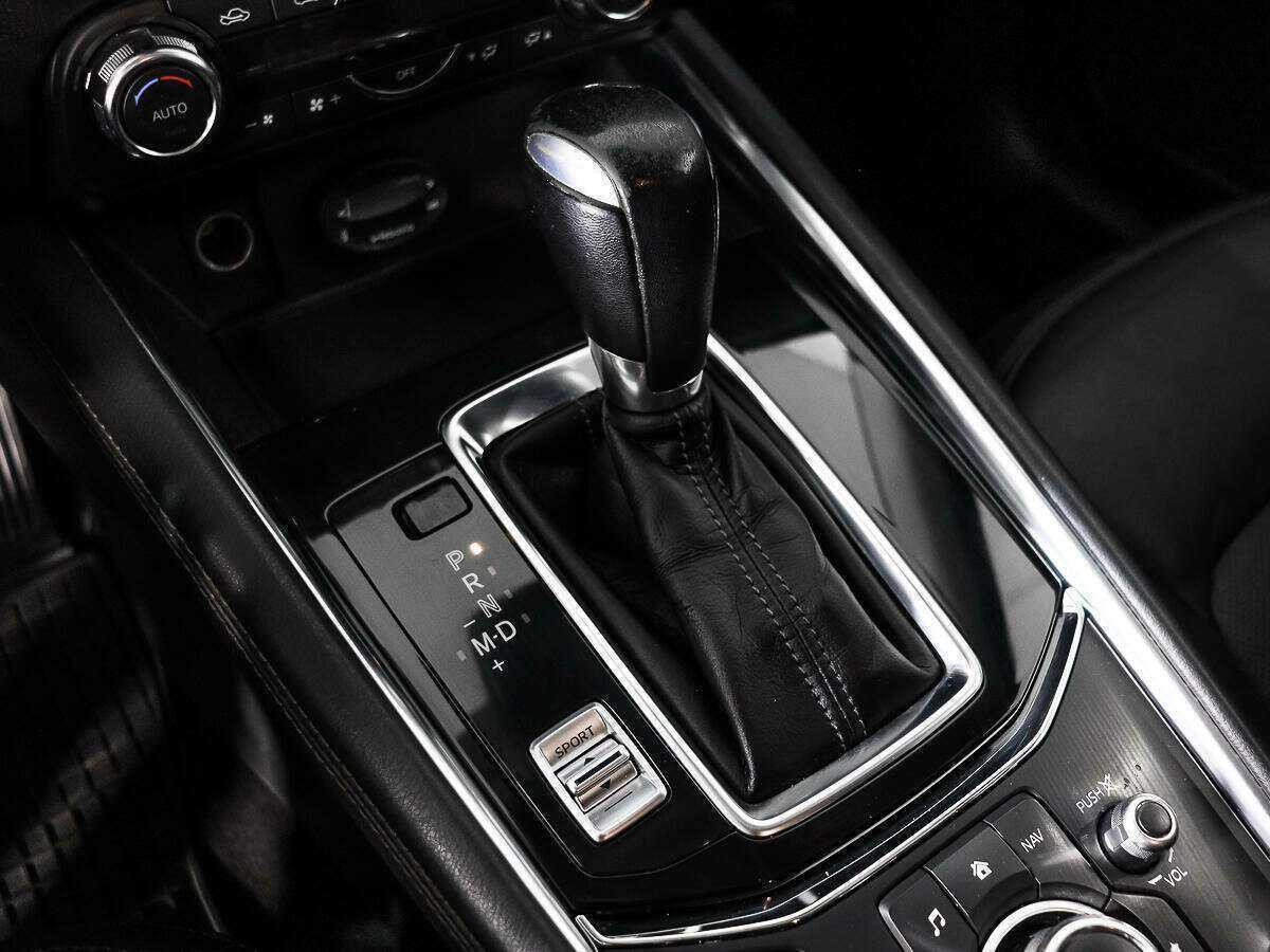 Б/У Мазда Ц-Икс-5 2017 года. Фото: #11