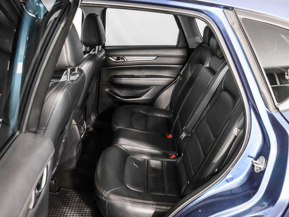 Б/У Мазда Ц-Икс-5 2017 года. Фото: #12