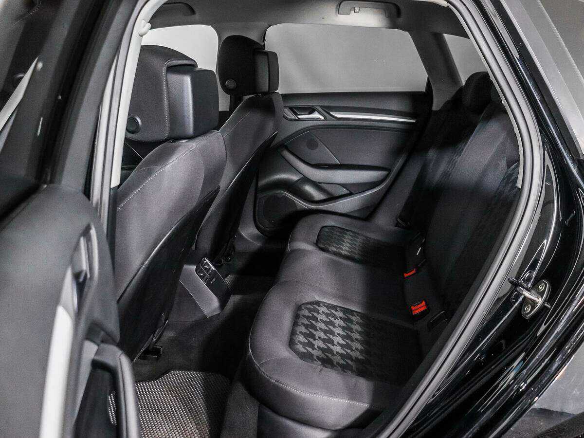 Б/У Ауди А3 2013 года. Фото: #9