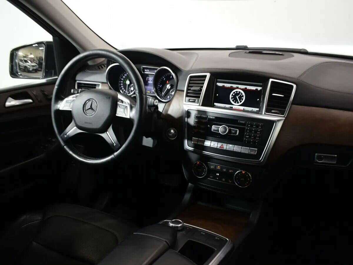 Б/У Мерседес-Бенц М-Класс 2014 года. Фото: #10