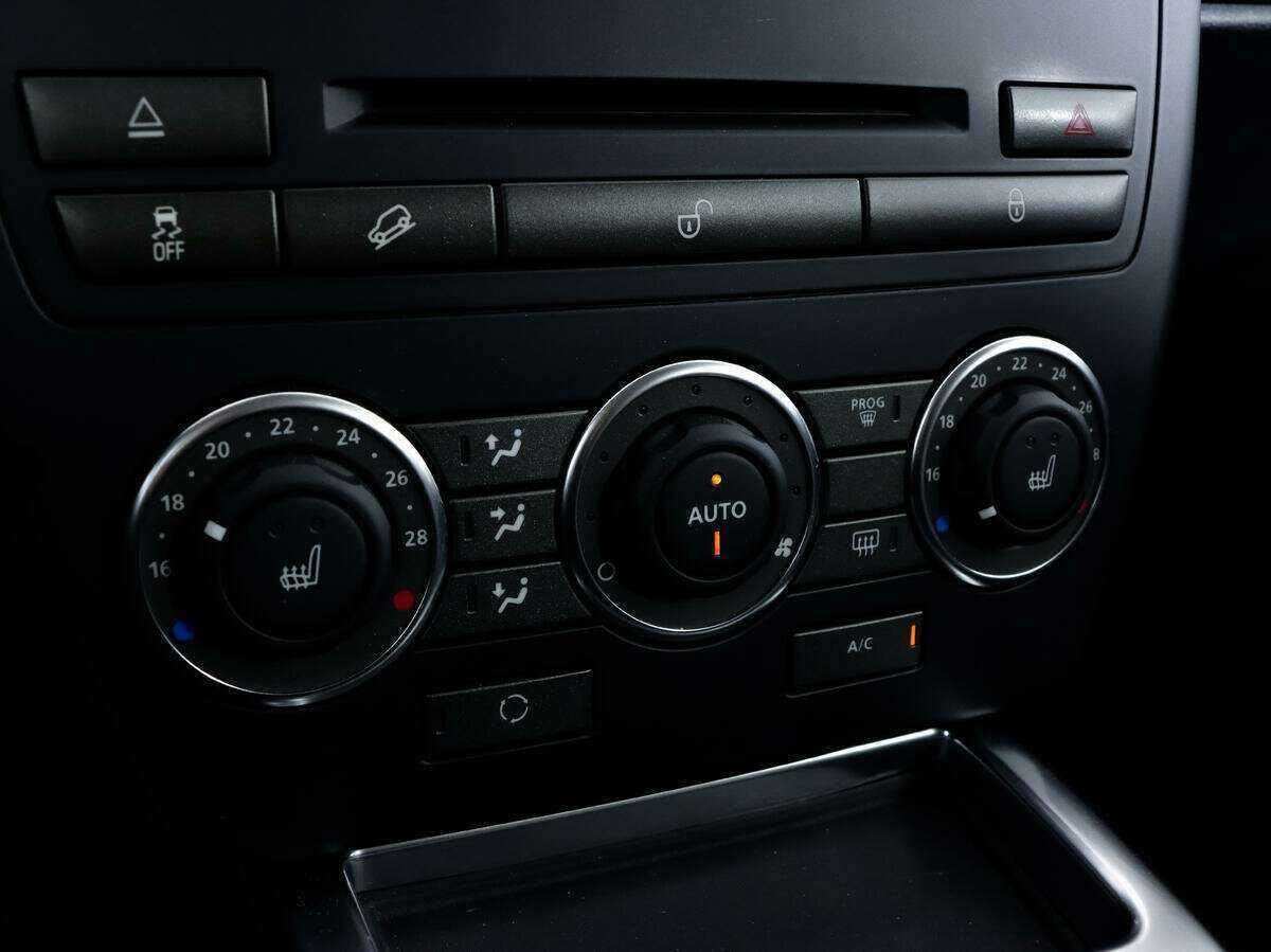 Б/У Лэнд Ровер Фрилендер 2014 года. Фото: #13