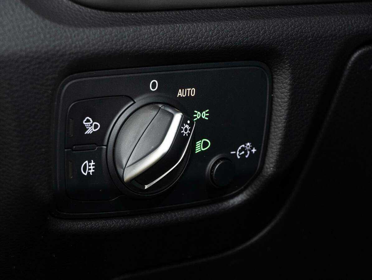 Б/У Ауди А3 2018 года. Фото: #14