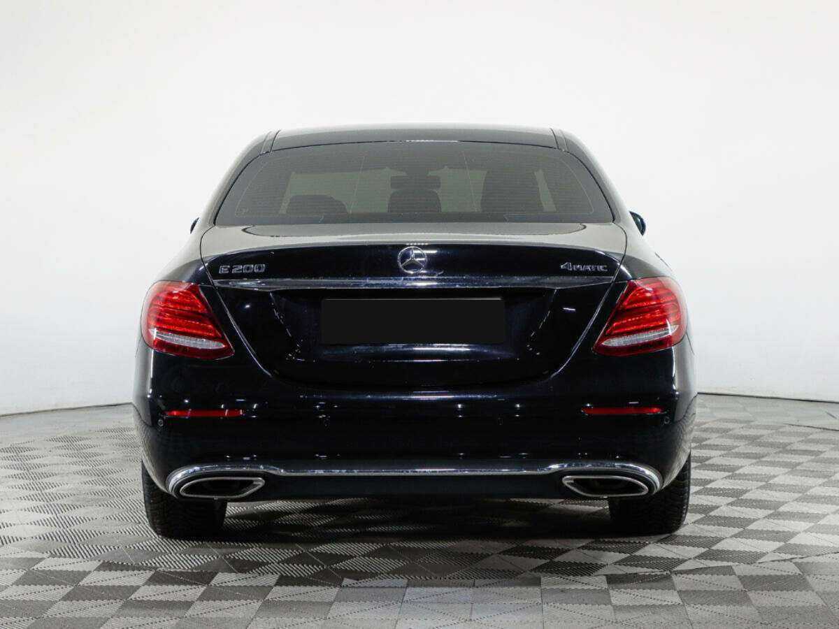 Б/У Мерседес-Бенц Е-Класс 2016 года. Фото: #5