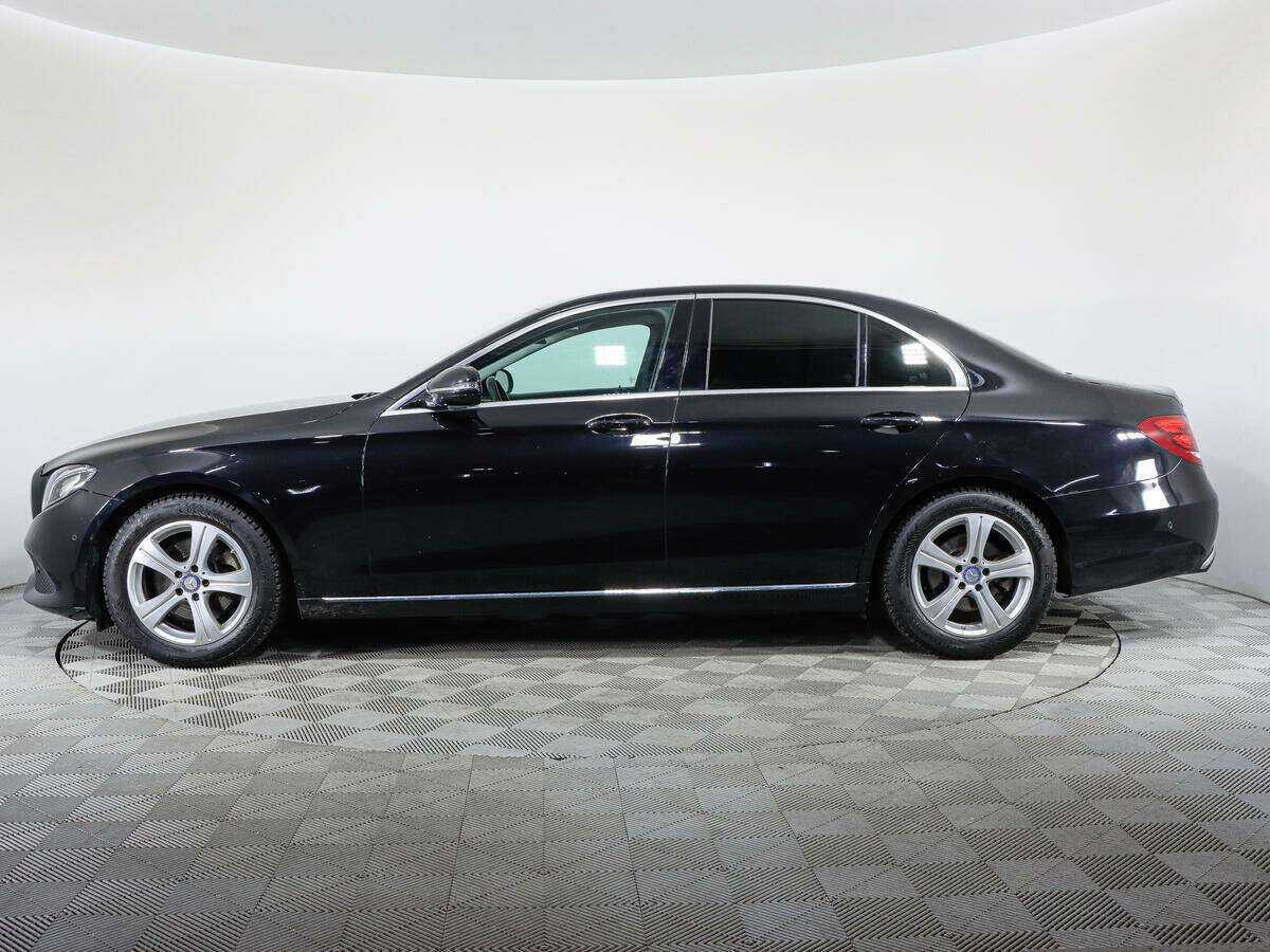 Б/У Мерседес-Бенц Е-Класс 2016 года. Фото: #7