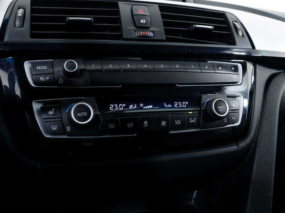 Б/У БМВ 3 серии 2018 года. Фото: #14