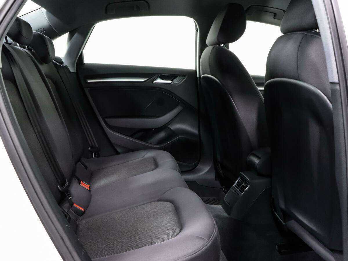 Б/У Ауди А3 2019 года. Фото: #12