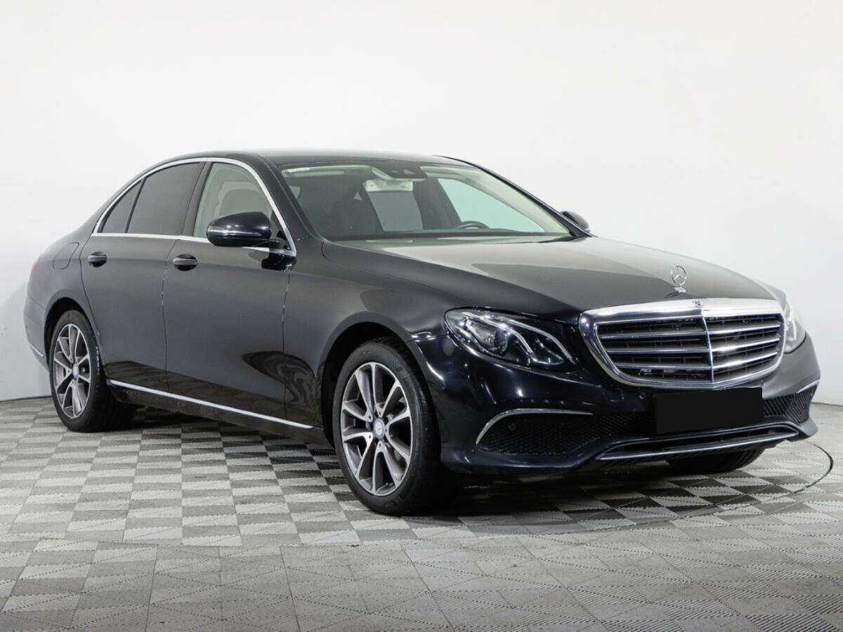 Б/У Мерседес-Бенц Е-Класс 2016 года. Фото: #2
