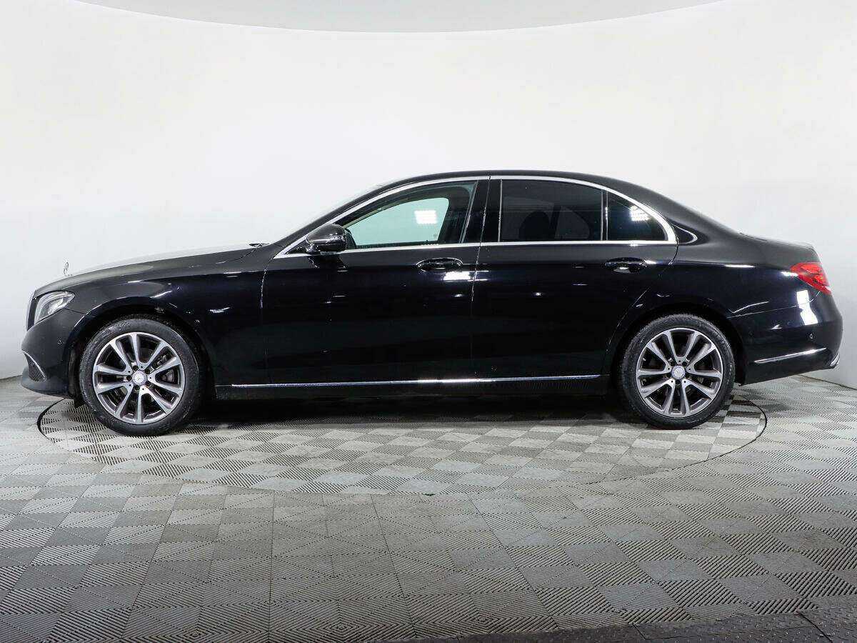 Б/У Мерседес-Бенц Е-Класс 2016 года. Фото: #7