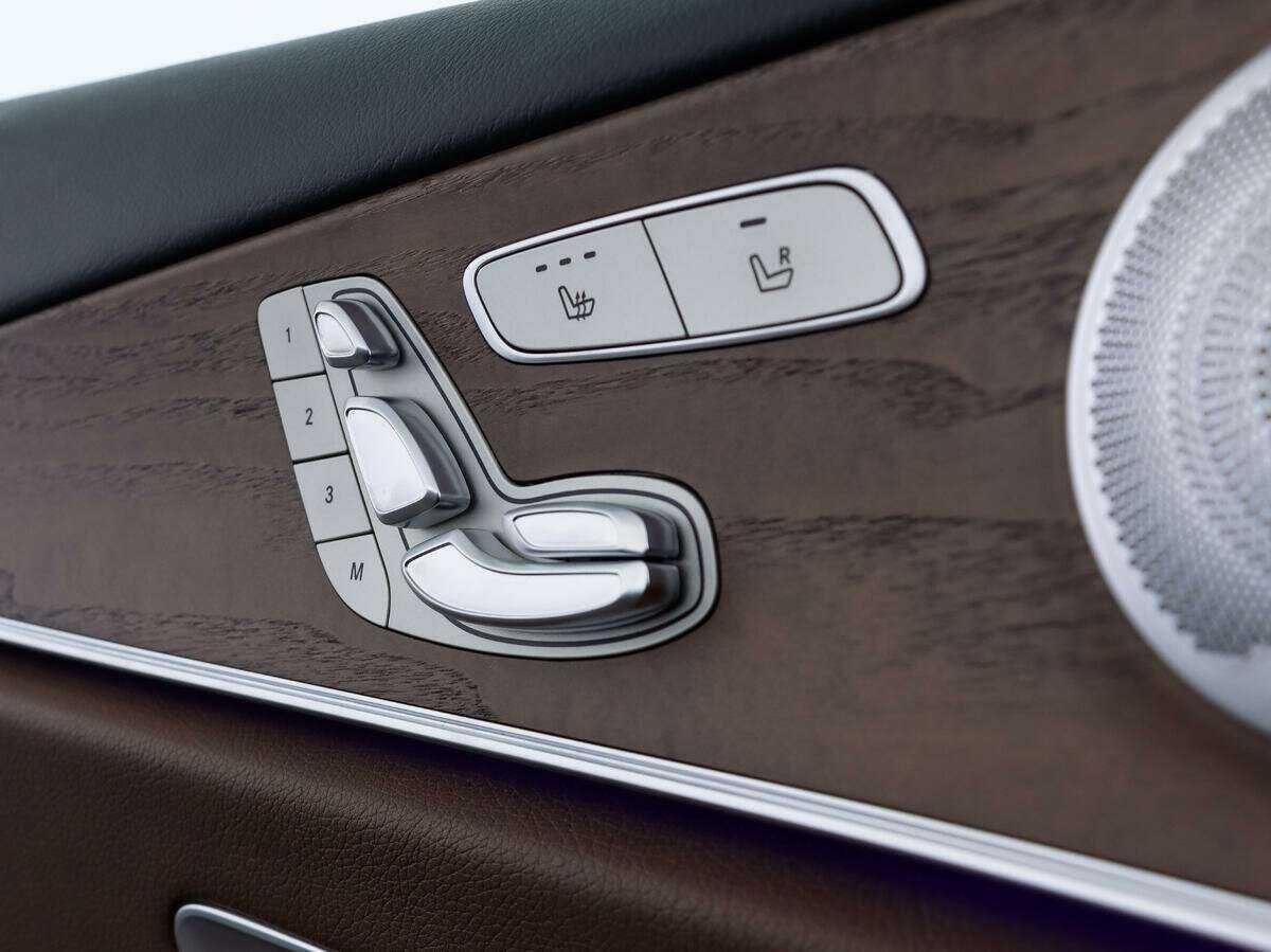 Б/У Мерседес-Бенц Е-Класс 2016 года. Фото: #14