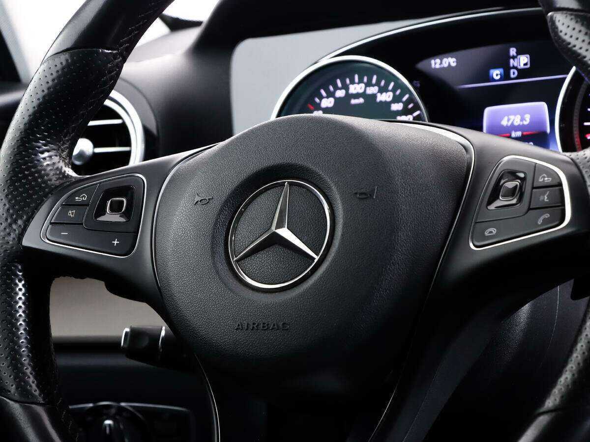 Б/У Мерседес-Бенц Е-Класс 2016 года. Фото: #12