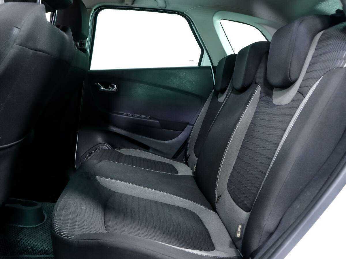 Б/У Рено Каптюр 2017 года. Фото: #9