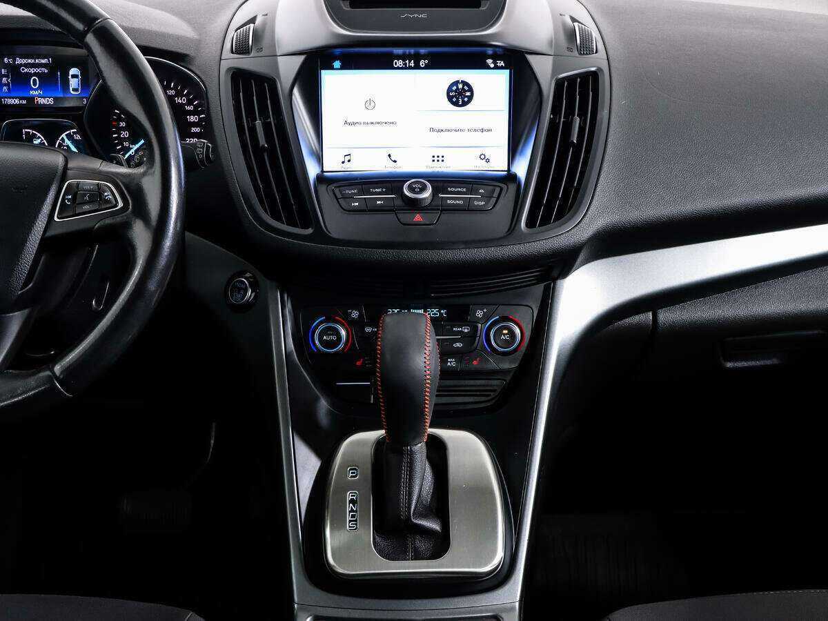 Б/У Форд Куга 2017 года. Фото: #12