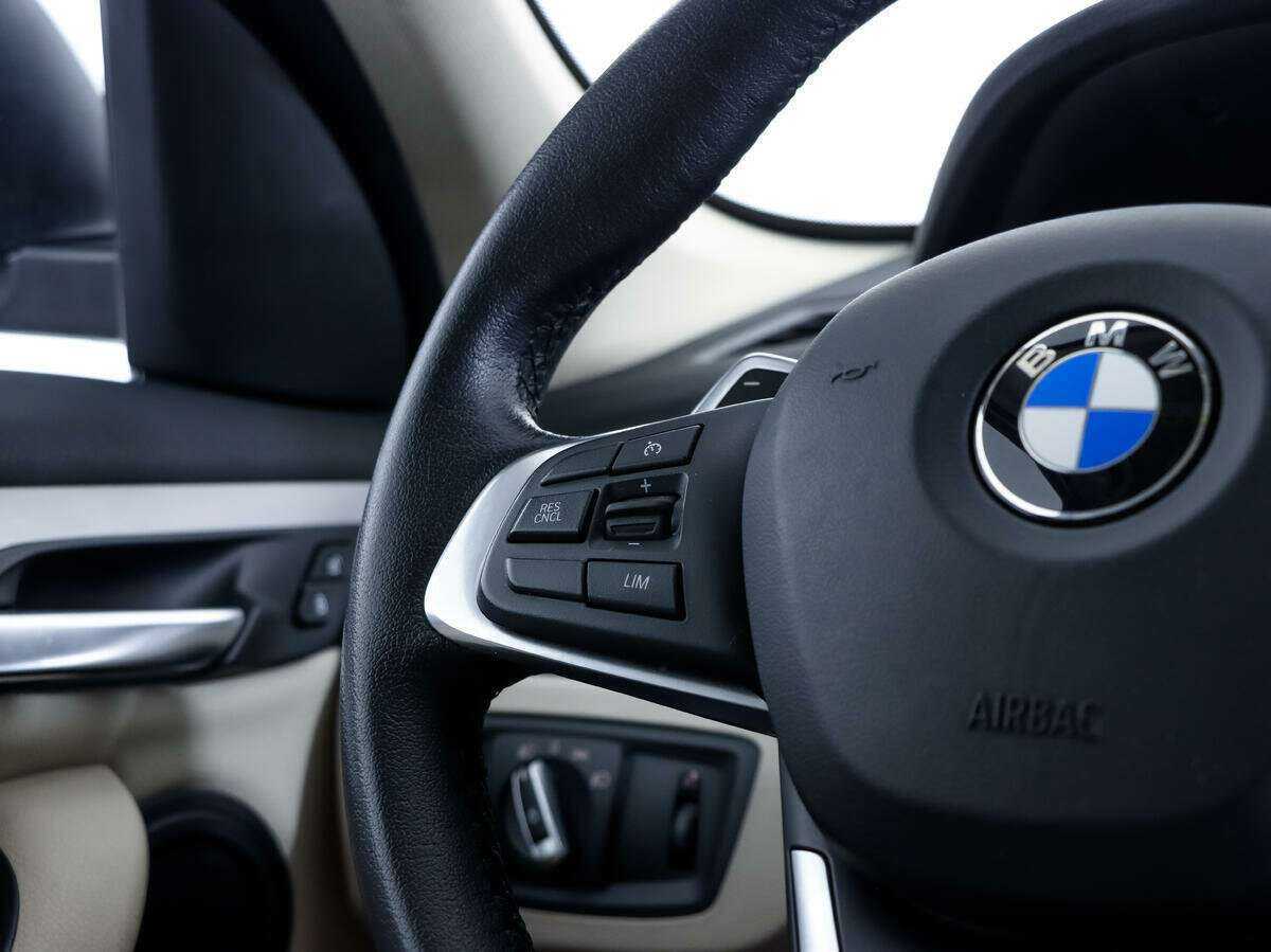 Б/У БМВ Икс1 2019 года. Фото: #20