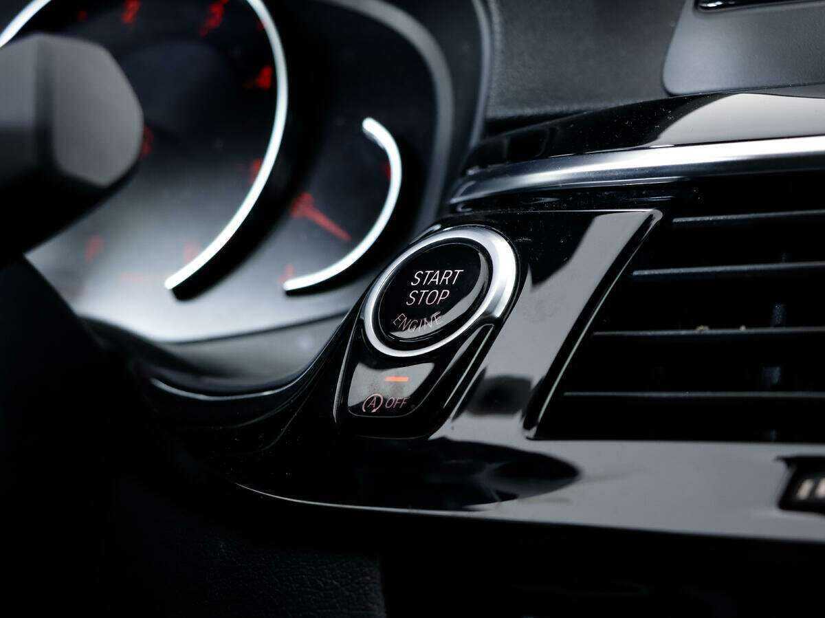 Б/У БМВ 5 серии 2017 года. Фото: #9