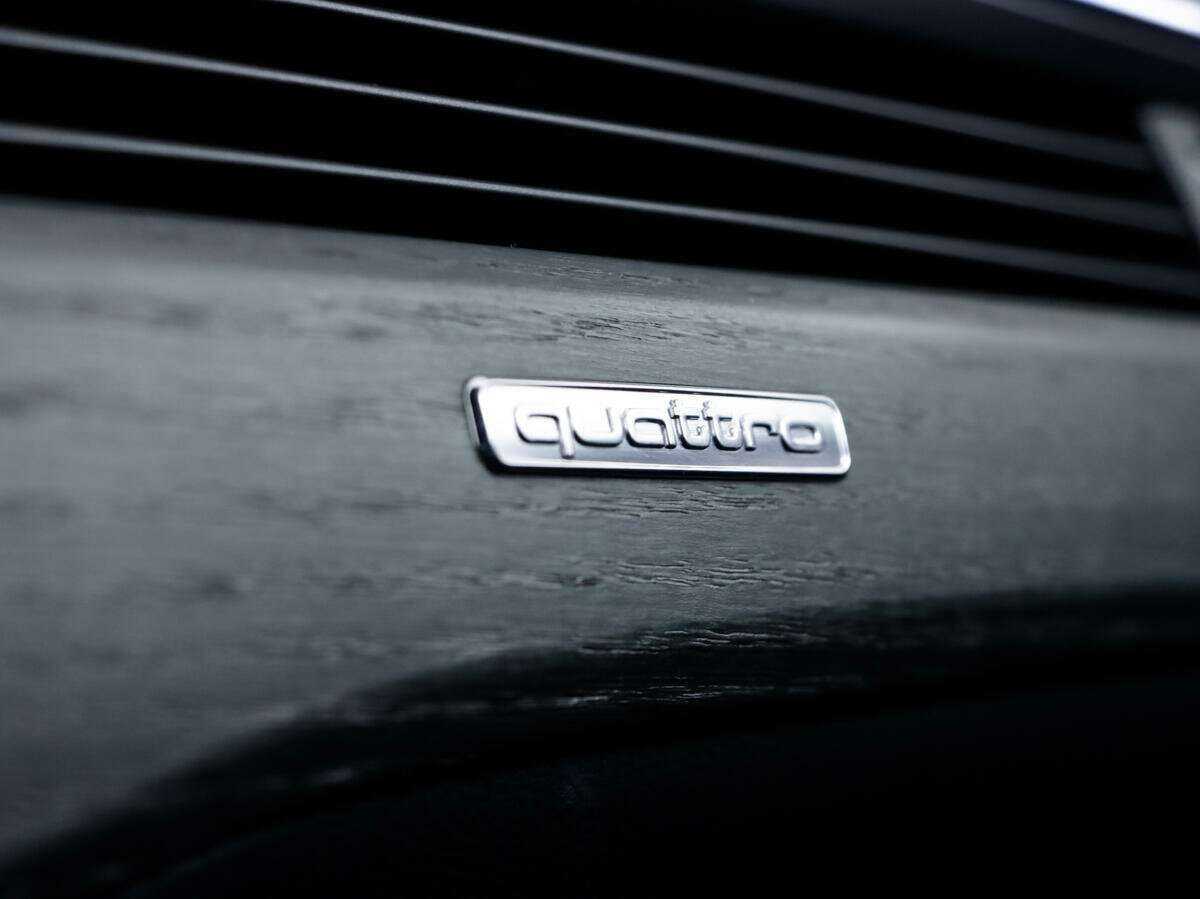 Б/У Ауди А4 2019 года. Фото: #14