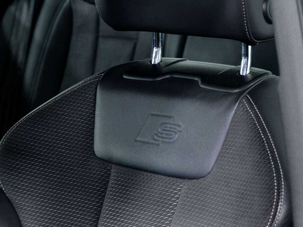 Б/У Ауди А4 2019 года. Фото: #20