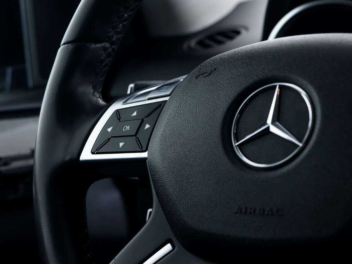 Б/У Мерседес-Бенц М-Класс 2012 года. Фото: #14