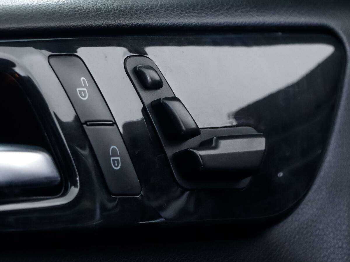 Б/У Мерседес-Бенц М-Класс 2012 года. Фото: #15